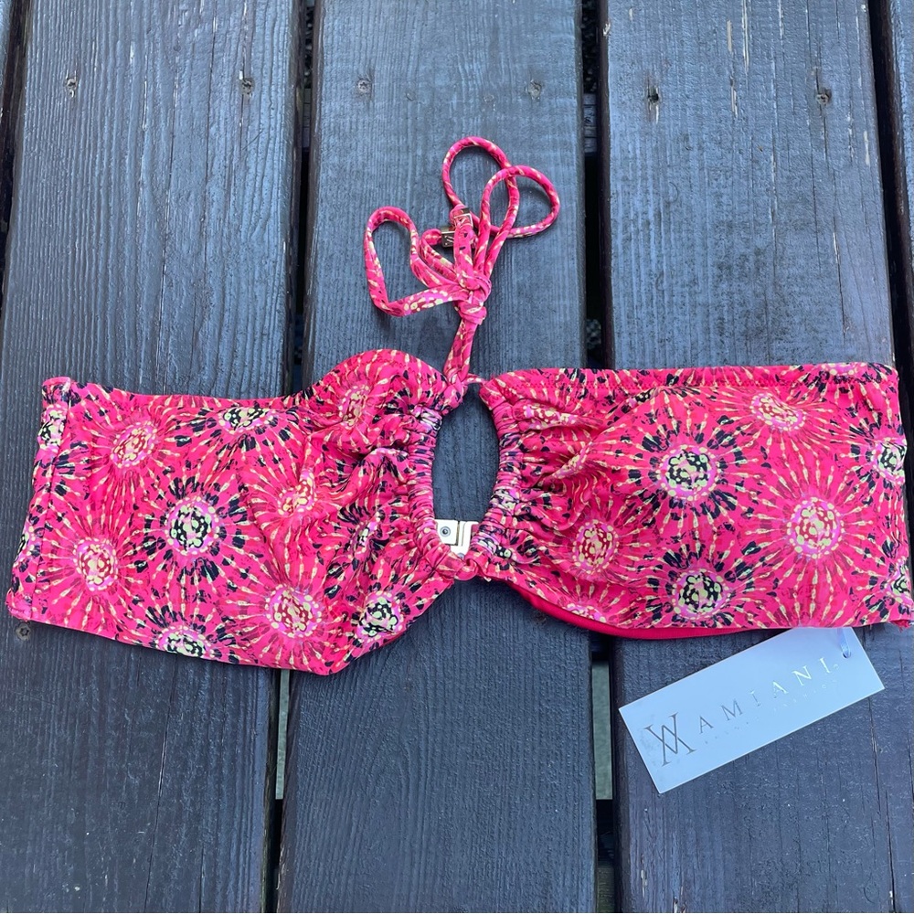 Xamiania Coral Patterned Women's Swim Top‎ NWT